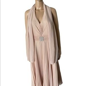 Aspeed halter dress. with matching scarf.  Size Xl, backless